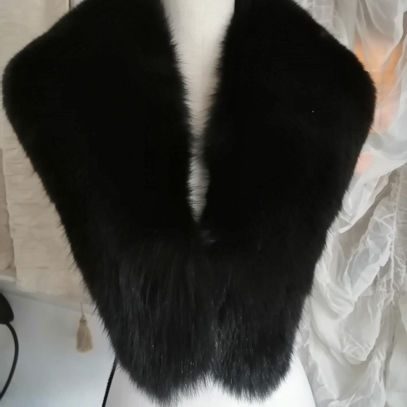 Genuine Soft Texure leather Jacket with Real Fur Collar Fur Vest - Picture 10 of 14